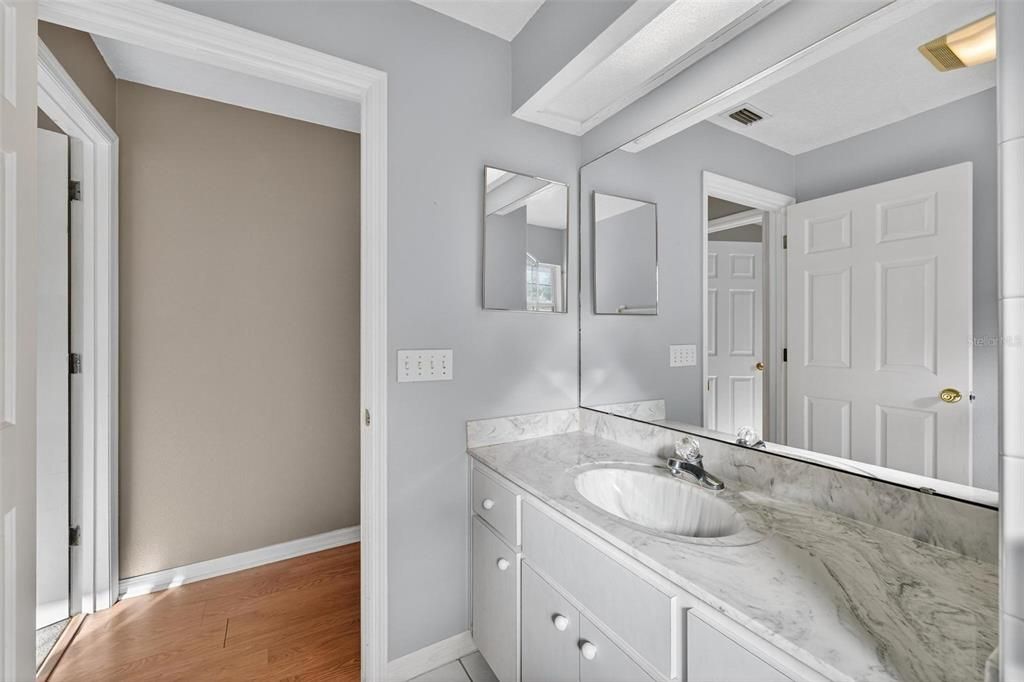 For Sale: $280,000 (3 beds, 2 baths, 1582 Square Feet)