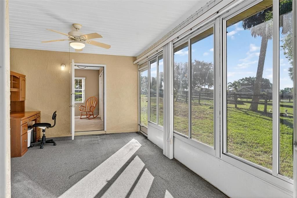 For Sale: $280,000 (3 beds, 2 baths, 1582 Square Feet)