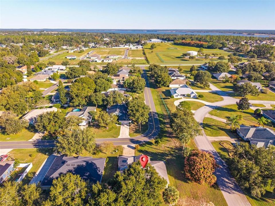 For Sale: $280,000 (3 beds, 2 baths, 1582 Square Feet)