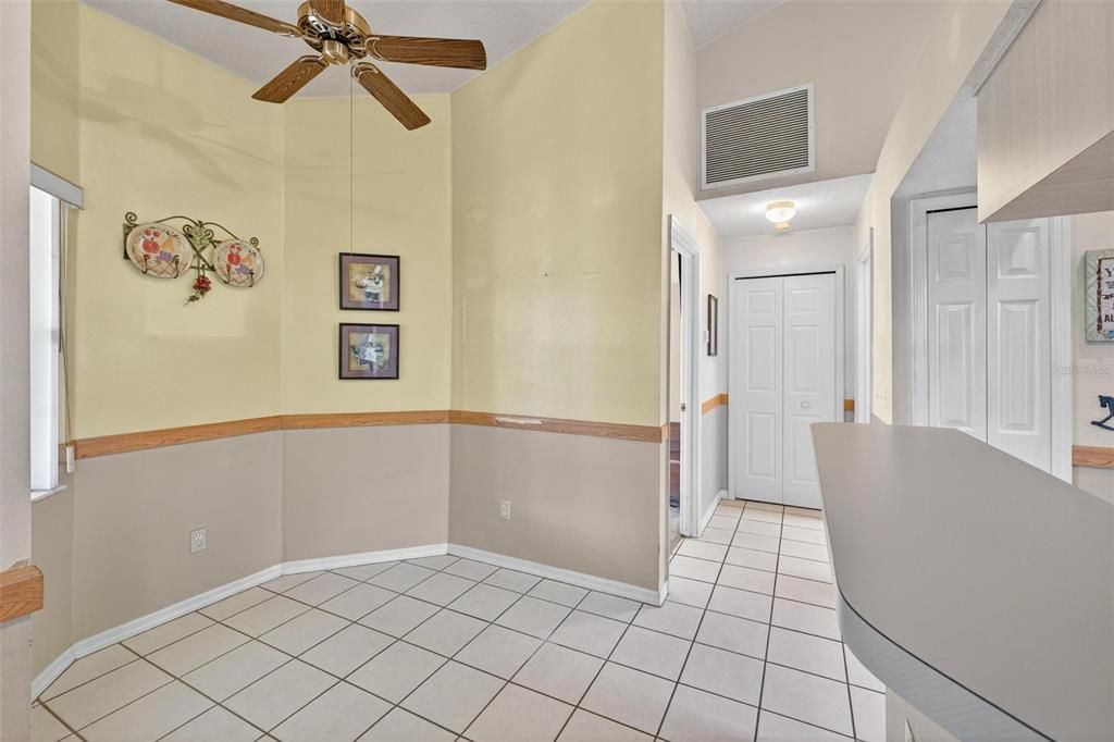 For Sale: $280,000 (3 beds, 2 baths, 1582 Square Feet)