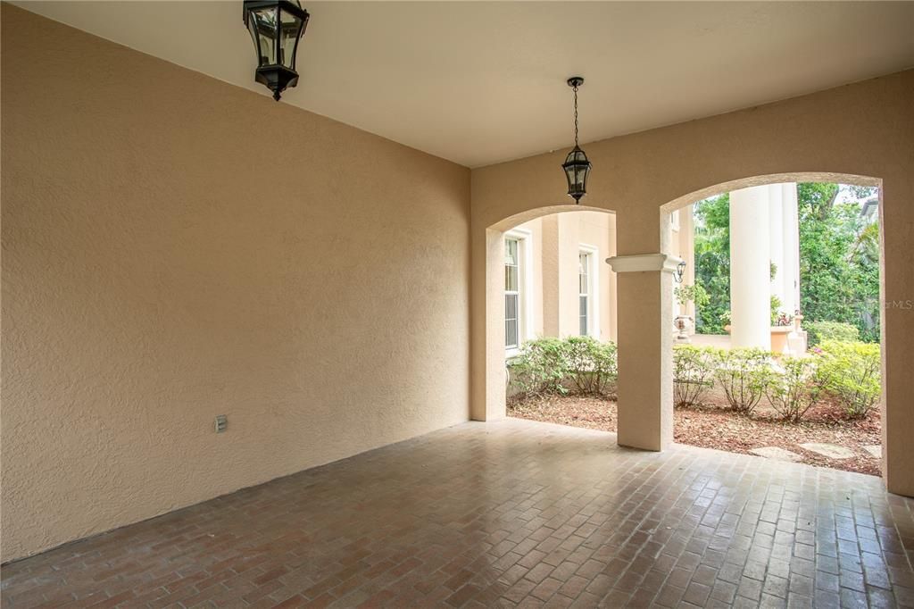 For Sale: $2,250,000 (5 beds, 4 baths, 5377 Square Feet)