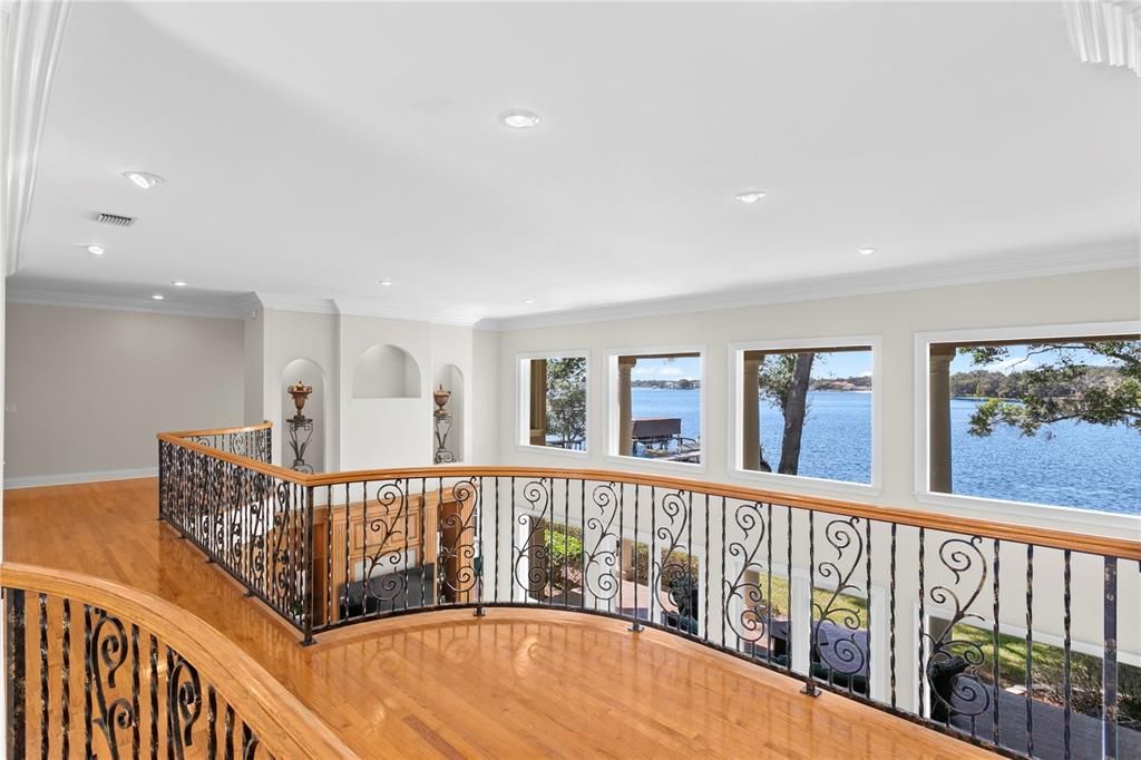 For Sale: $2,250,000 (5 beds, 4 baths, 5377 Square Feet)