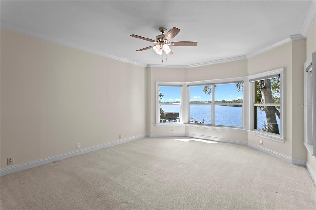 For Sale: $2,250,000 (5 beds, 4 baths, 5377 Square Feet)