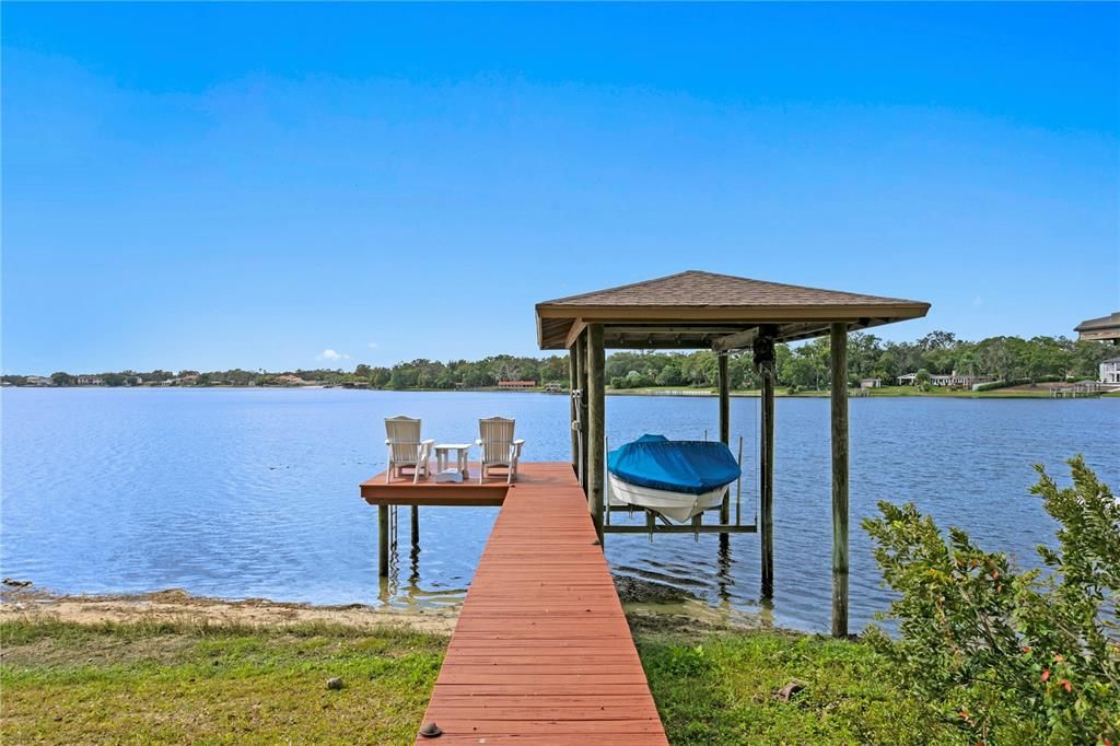 For Sale: $2,250,000 (5 beds, 4 baths, 5377 Square Feet)