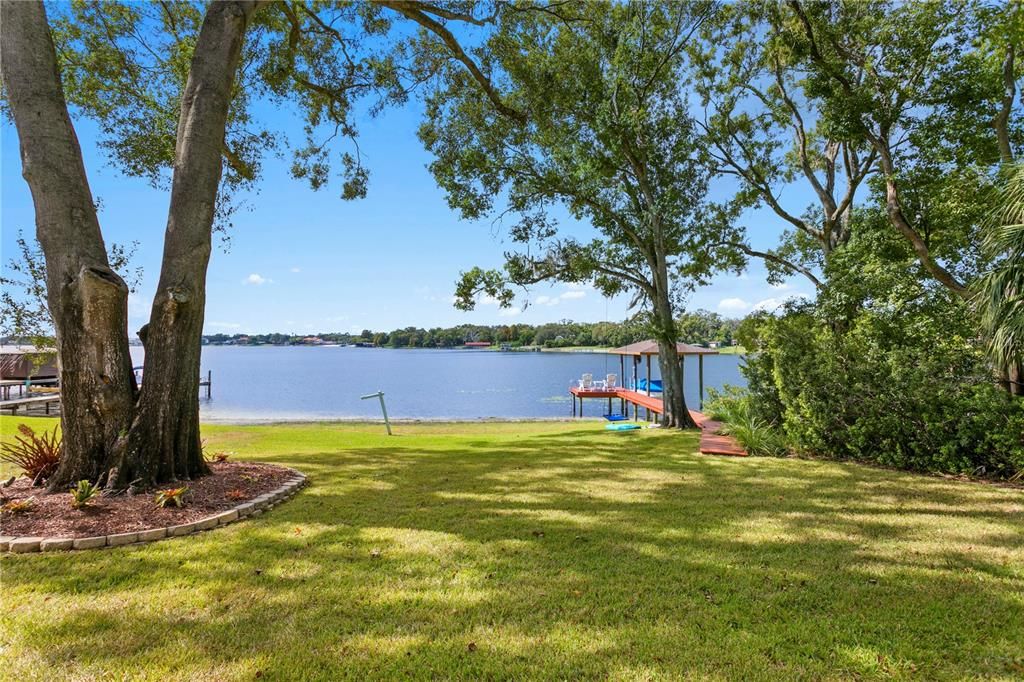 For Sale: $2,250,000 (5 beds, 4 baths, 5377 Square Feet)