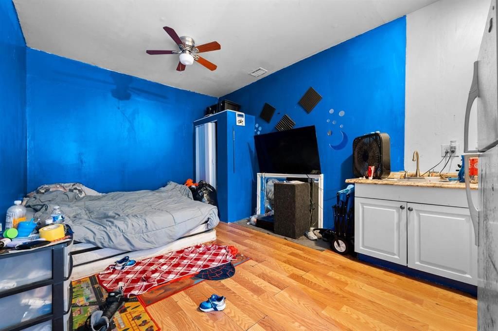 待售: $264,990 (2 贝兹, 2 浴室, 1105 平方英尺)