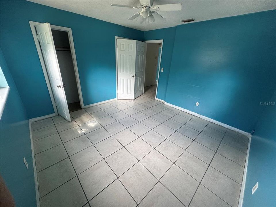 待售: $160,000 (2 贝兹, 1 浴室, 1216 平方英尺)