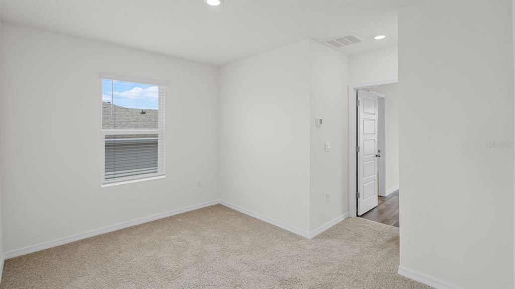 На продажу: $267,990 (3 спален, 2 ванн, 1758 Квадратных фут)