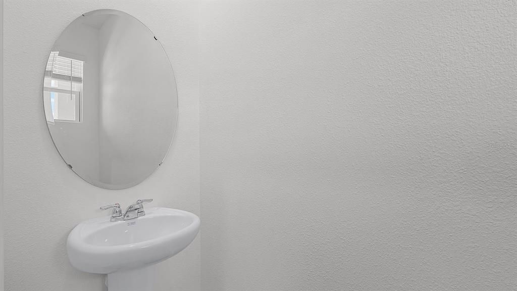 На продажу: $267,990 (3 спален, 2 ванн, 1758 Квадратных фут)