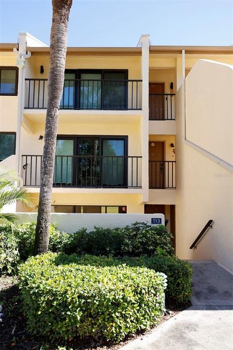 En Venta: $249,000 (2 camas, 2 baños, 1210 Pies cuadrados)