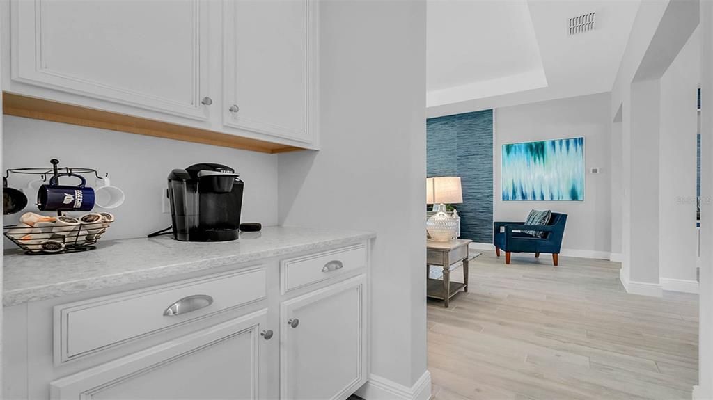 待售: $869,990 (4 贝兹, 3 浴室, 2745 平方英尺)