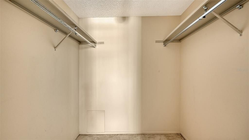 For Sale: $250,000 (2 beds, 2 baths, 1280 Square Feet)