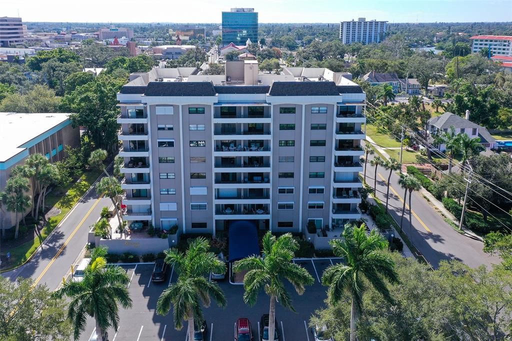 For Sale: $250,000 (2 beds, 2 baths, 1280 Square Feet)