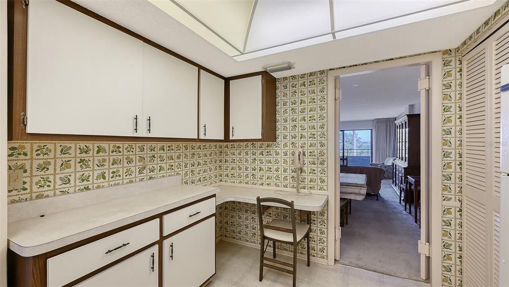 For Sale: $250,000 (2 beds, 2 baths, 1280 Square Feet)