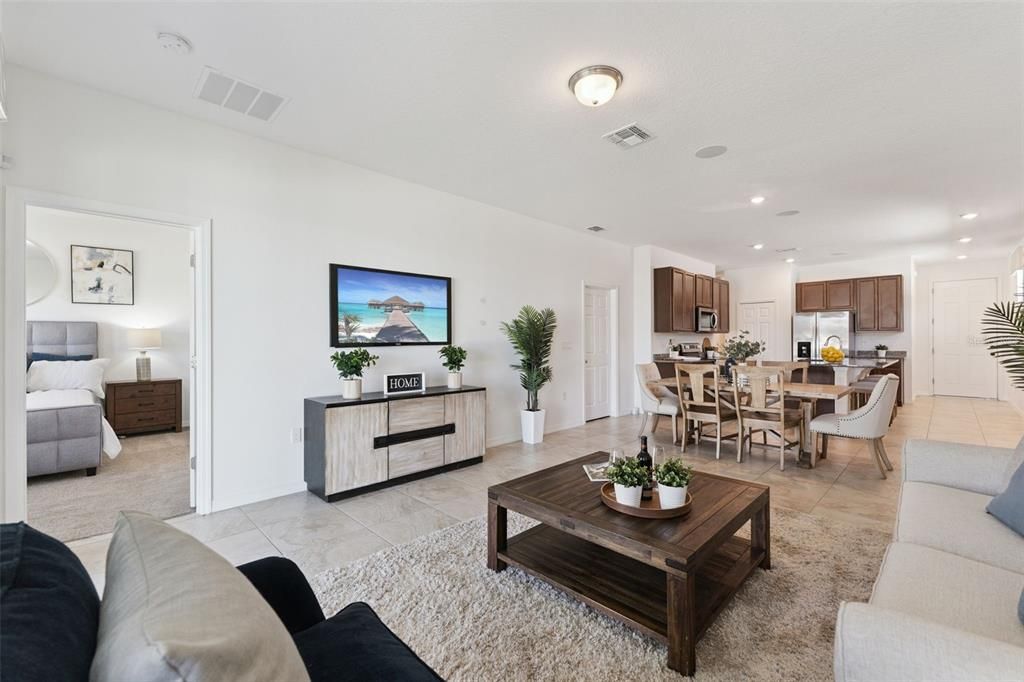 待售: $395,000 (4 贝兹, 2 浴室, 2057 平方英尺)