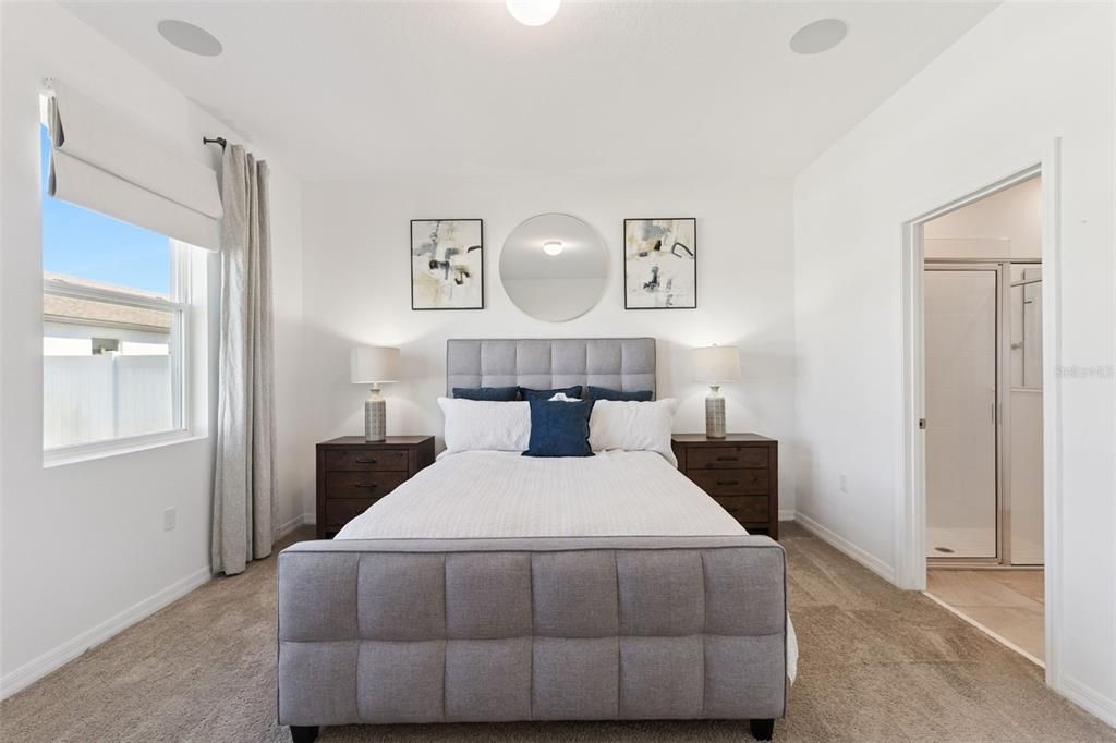 待售: $395,000 (4 贝兹, 2 浴室, 2057 平方英尺)