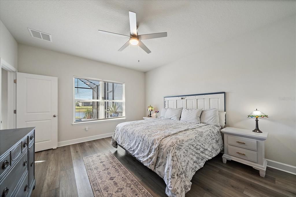 For Sale: $489,900 (3 beds, 2 baths, 1808 Square Feet)