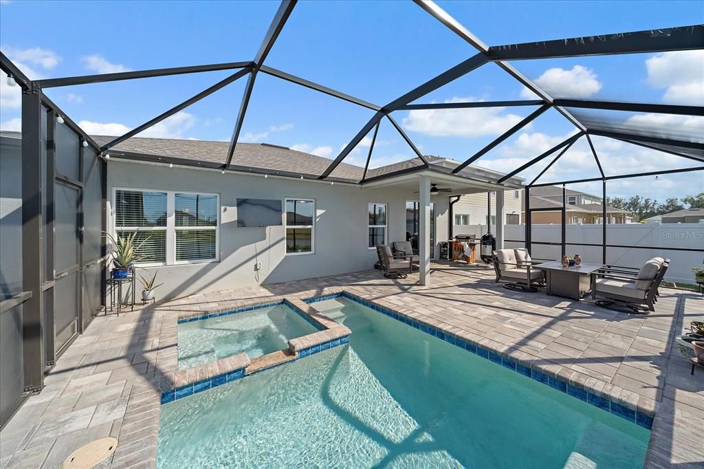 For Sale: $489,900 (3 beds, 2 baths, 1808 Square Feet)