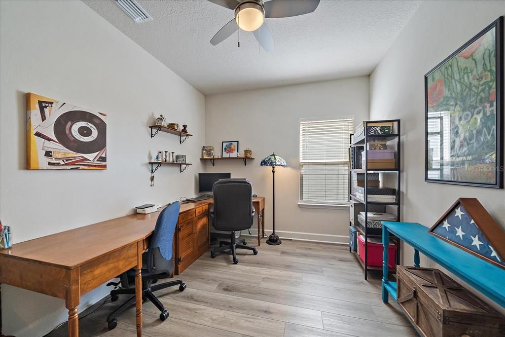 For Sale: $489,900 (3 beds, 2 baths, 1808 Square Feet)