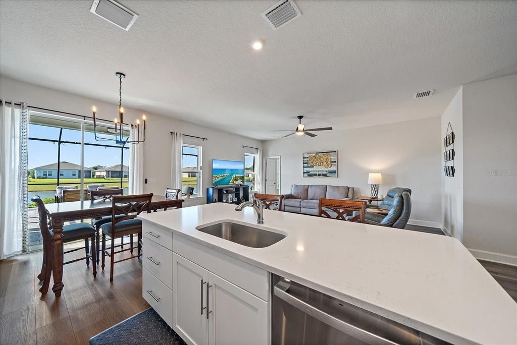 For Sale: $489,900 (3 beds, 2 baths, 1808 Square Feet)