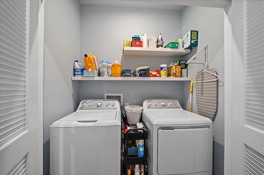 For Sale: $489,900 (3 beds, 2 baths, 1808 Square Feet)