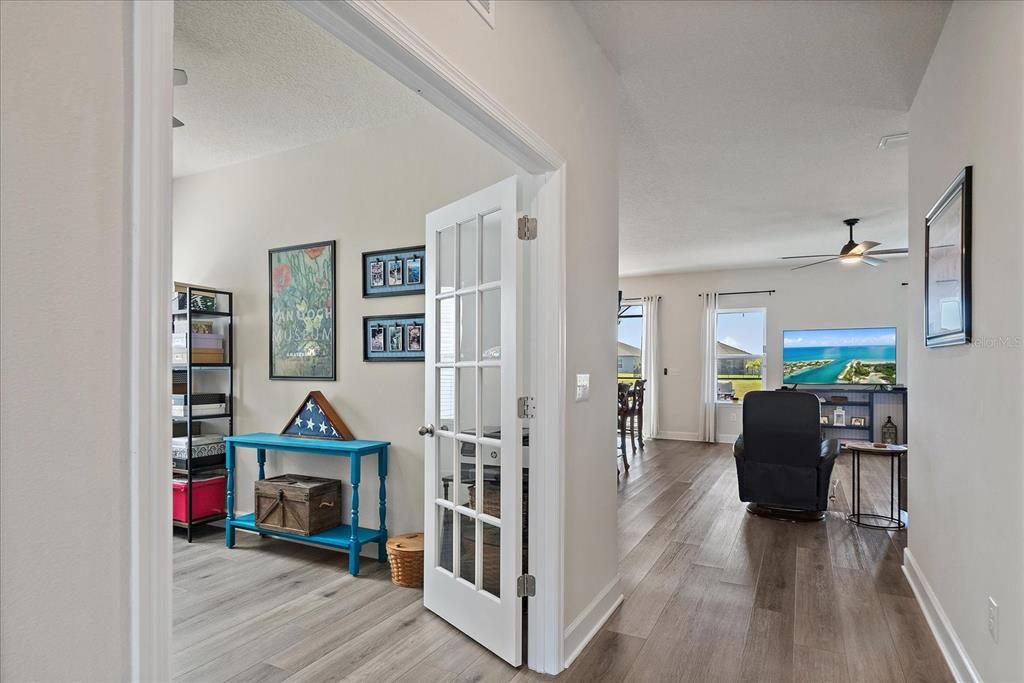 For Sale: $489,900 (3 beds, 2 baths, 1808 Square Feet)