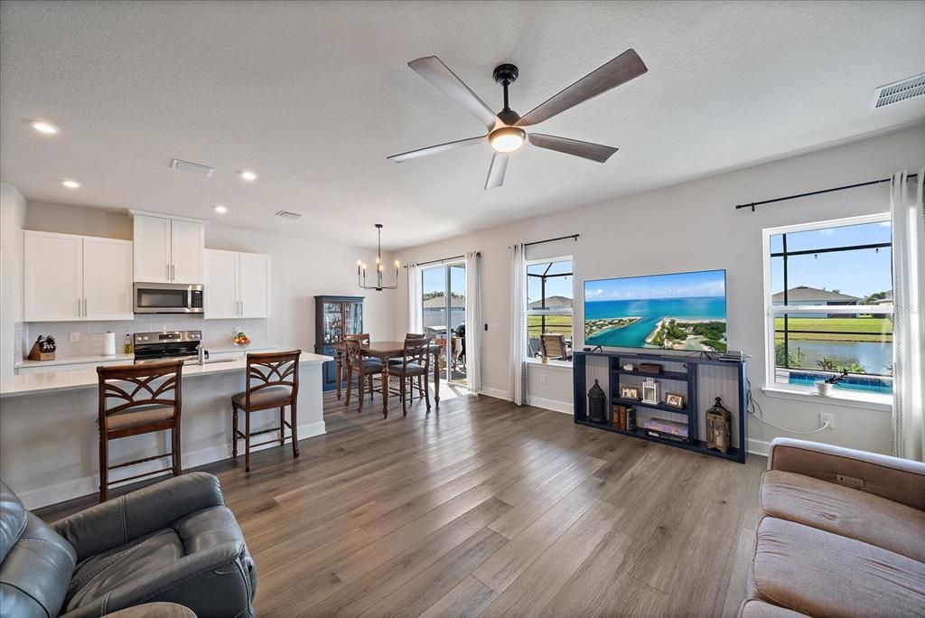 For Sale: $489,900 (3 beds, 2 baths, 1808 Square Feet)