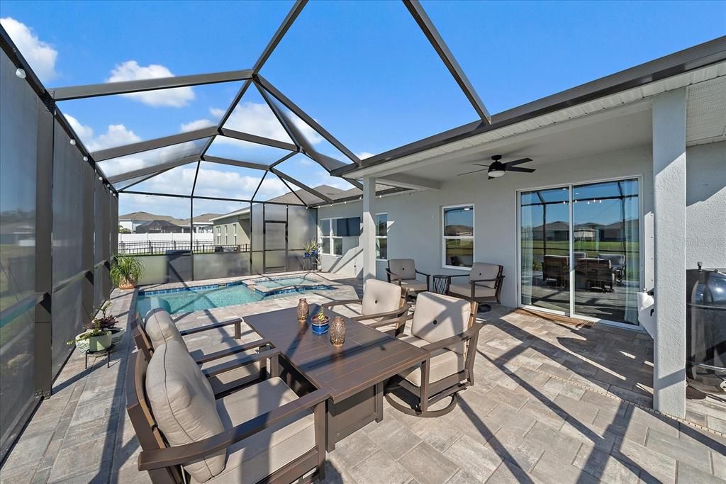 For Sale: $489,900 (3 beds, 2 baths, 1808 Square Feet)