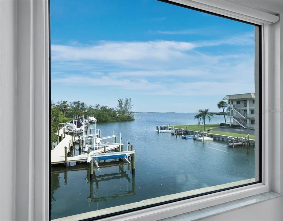 На продажу: $599,000 (2 спален, 2 ванн, 1154 Квадратных фут)