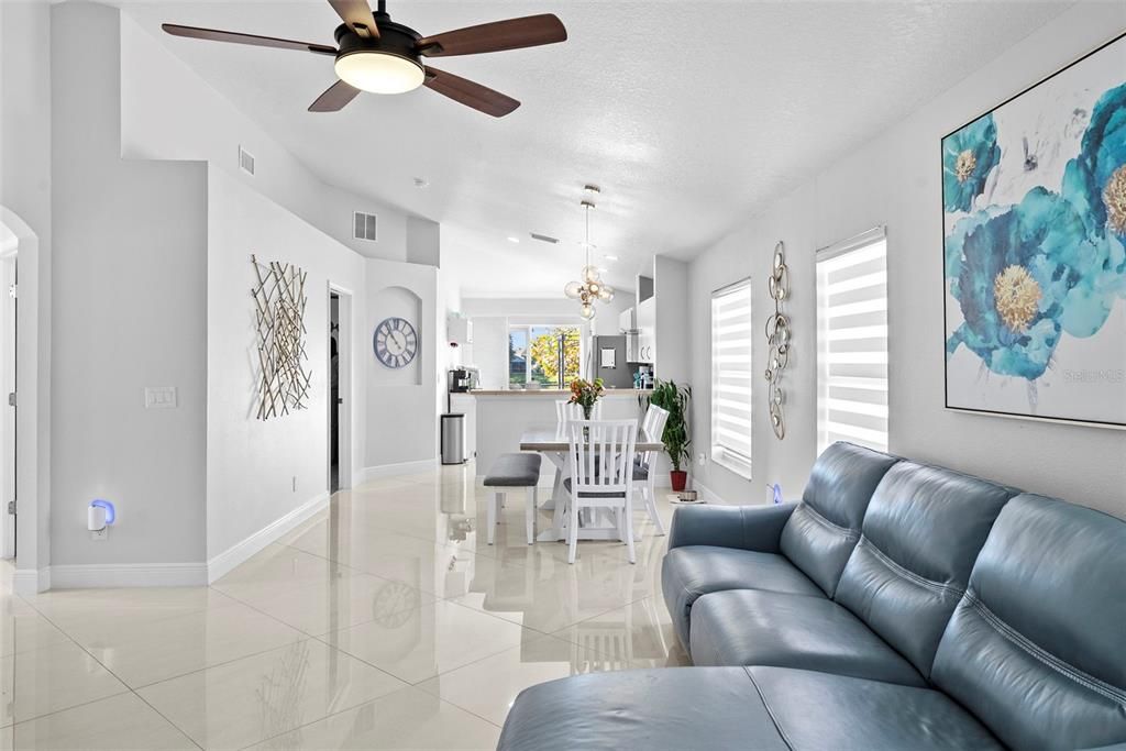 待售: $335,000 (3 贝兹, 2 浴室, 1314 平方英尺)