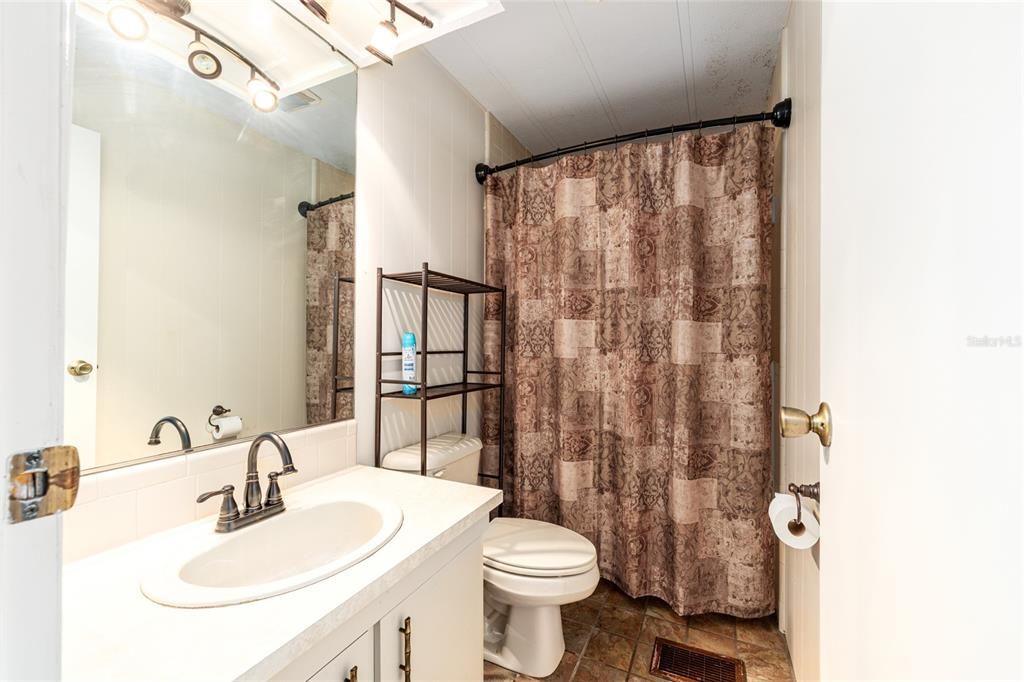 待售: $339,000 (3 贝兹, 2 浴室, 1934 平方英尺)