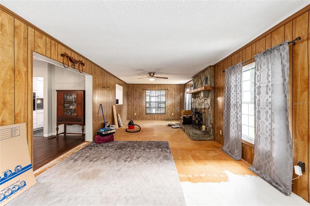 待售: $339,000 (3 贝兹, 2 浴室, 1934 平方英尺)