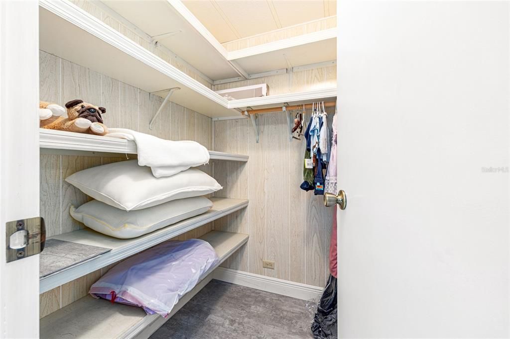 待售: $339,000 (3 贝兹, 2 浴室, 1934 平方英尺)