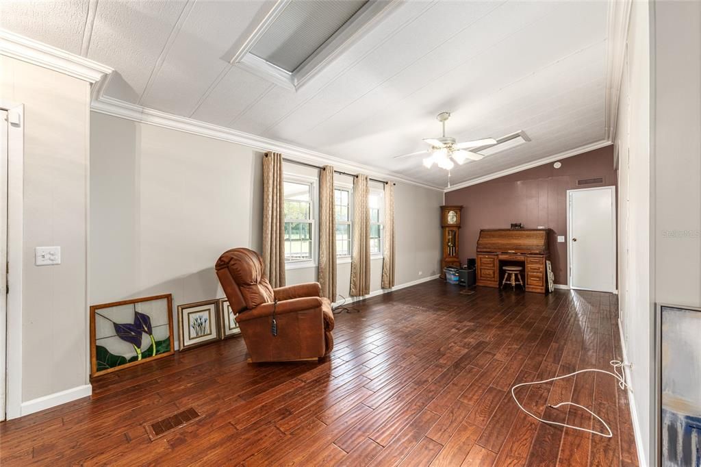 待售: $339,000 (3 贝兹, 2 浴室, 1934 平方英尺)