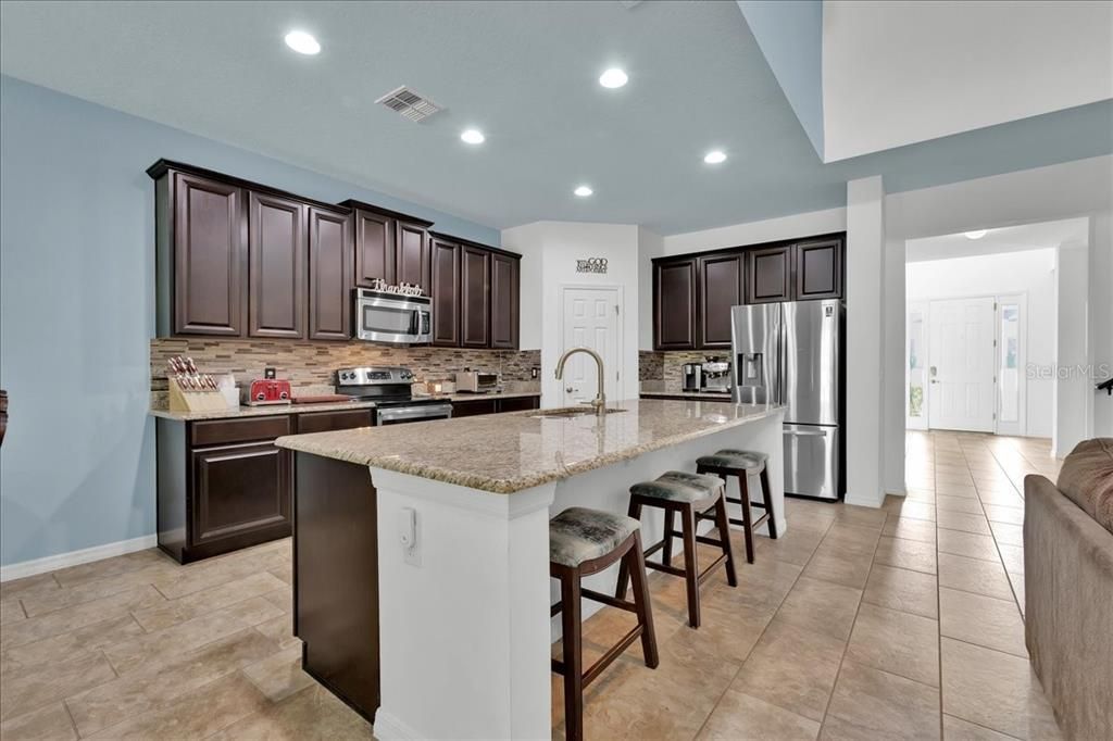 For Sale: $625,000 (4 beds, 3 baths, 3573 Square Feet)