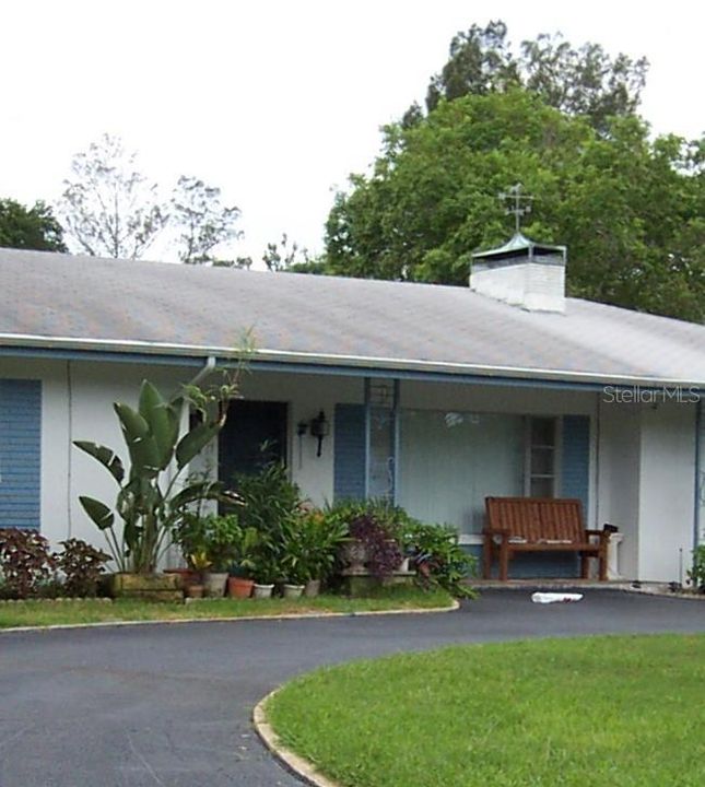 合同活跃: $2,395 (2 贝兹, 2 浴室, 1689 平方英尺)