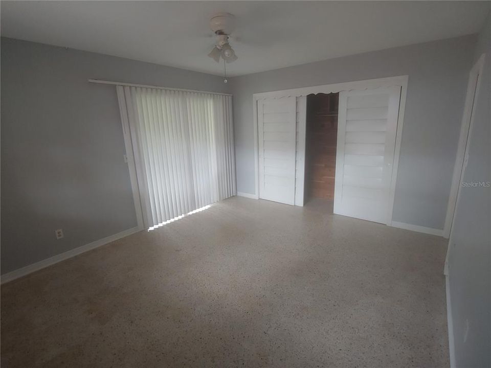 合同活跃: $2,395 (2 贝兹, 2 浴室, 1689 平方英尺)