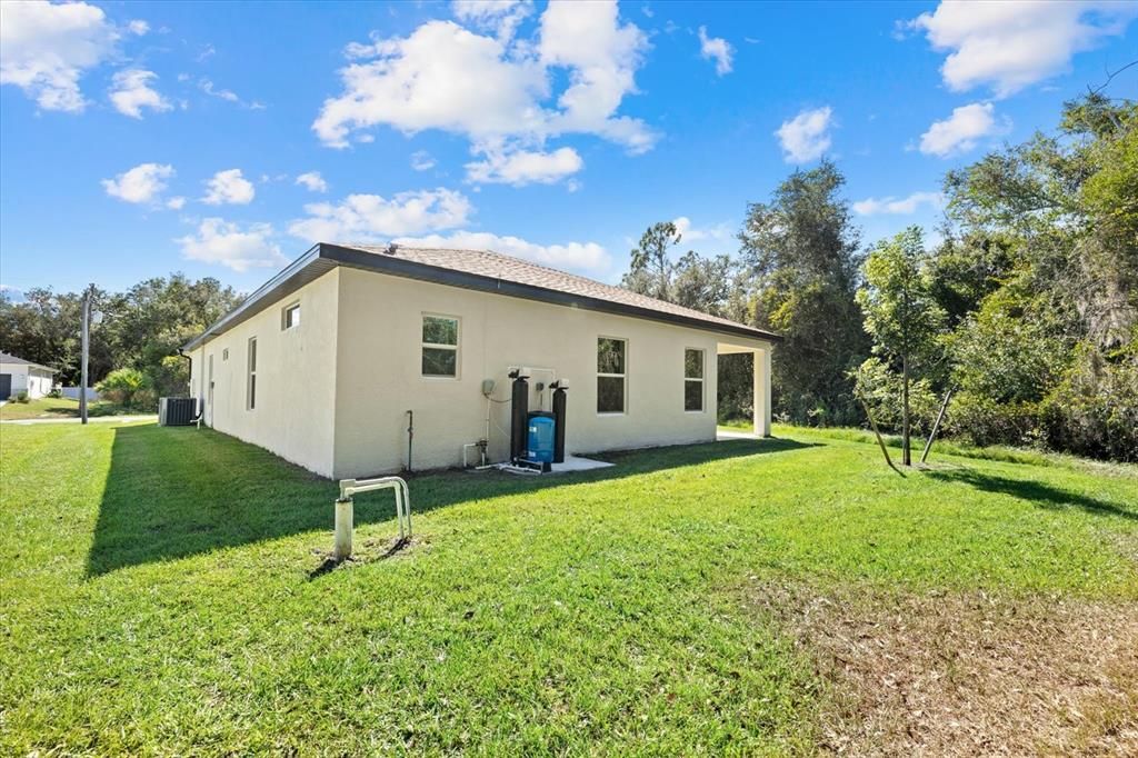 出租: $2,395 (4 贝兹, 3 浴室, 1990 平方英尺)