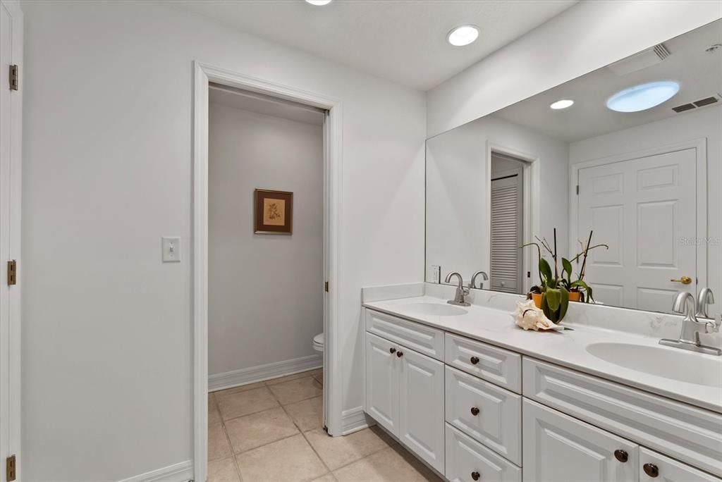 For Sale: $750,000 (3 beds, 2 baths, 1786 Square Feet)