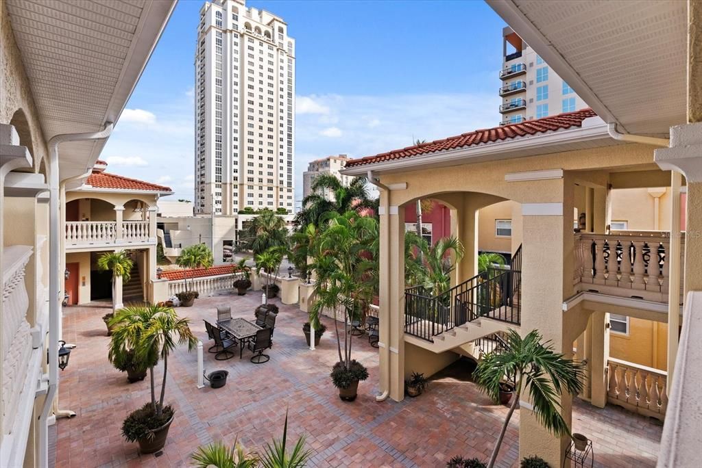 For Sale: $750,000 (3 beds, 2 baths, 1786 Square Feet)