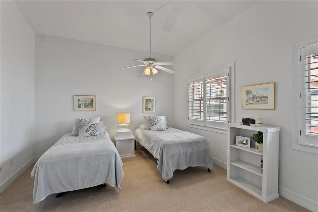 For Sale: $750,000 (3 beds, 2 baths, 1786 Square Feet)