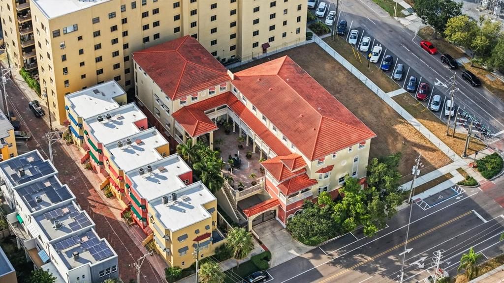 For Sale: $750,000 (3 beds, 2 baths, 1786 Square Feet)