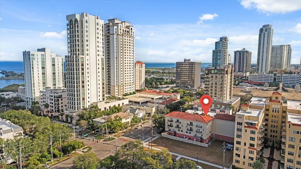 For Sale: $750,000 (3 beds, 2 baths, 1786 Square Feet)