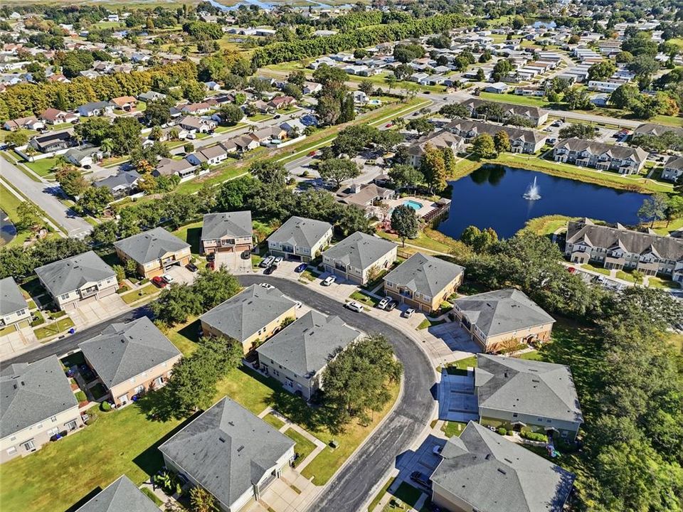 For Sale: $225,000 (2 beds, 2 baths, 1268 Square Feet)