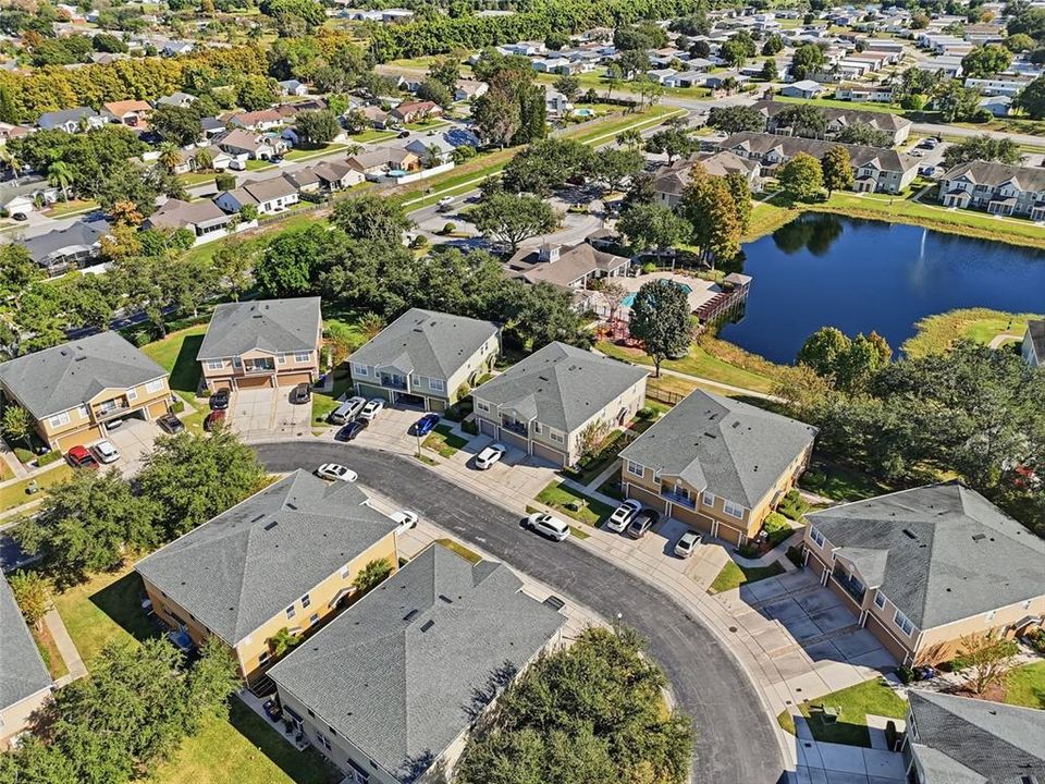 For Sale: $225,000 (2 beds, 2 baths, 1268 Square Feet)