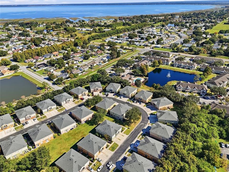 For Sale: $225,000 (2 beds, 2 baths, 1268 Square Feet)