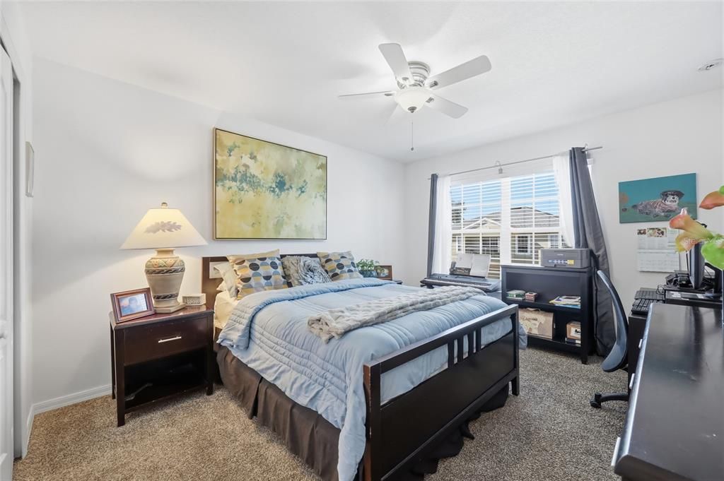 For Sale: $225,000 (2 beds, 2 baths, 1268 Square Feet)