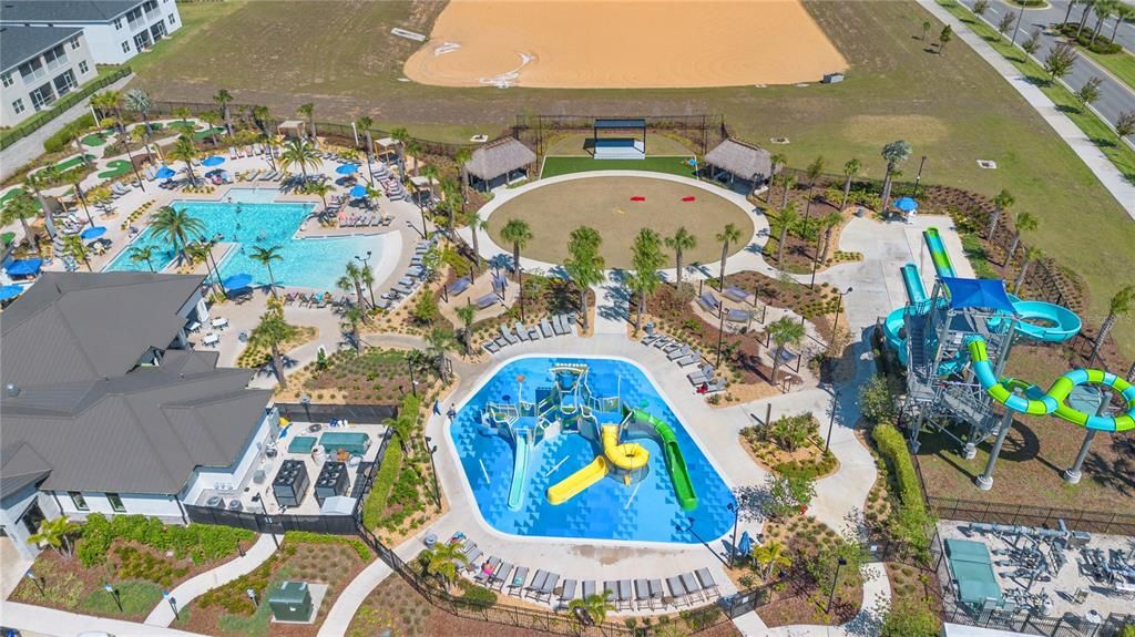 Под контрактом: $699,900 (7 спален, 5 ванн, 4018 Квадратных фут)