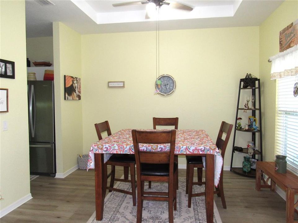 For Sale: $349,900 (4 beds, 2 baths, 1906 Square Feet)