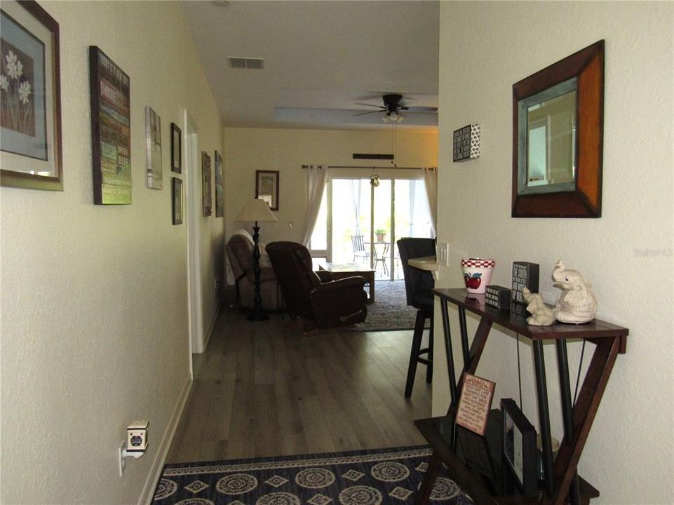 For Sale: $349,900 (4 beds, 2 baths, 1906 Square Feet)